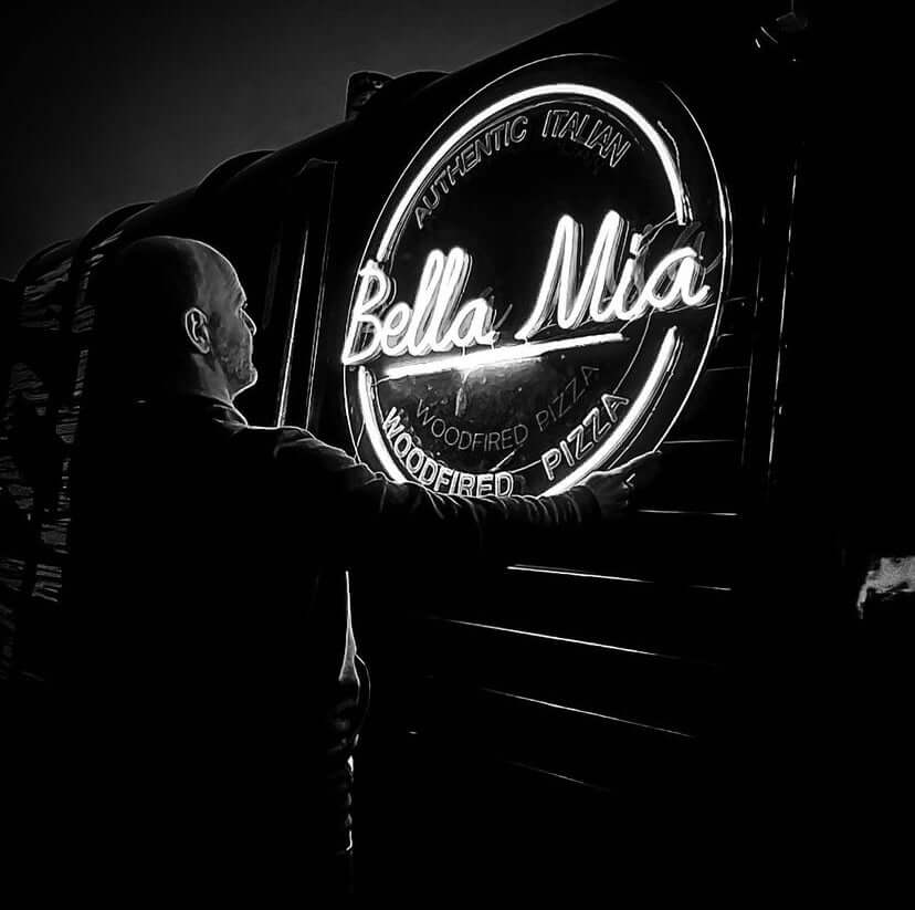 LED Neon Sign Bella Mia